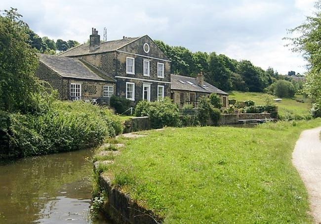 -Rf7H- For Your Relaxed & Cosy Free Parking Leeds  Bagian luar foto