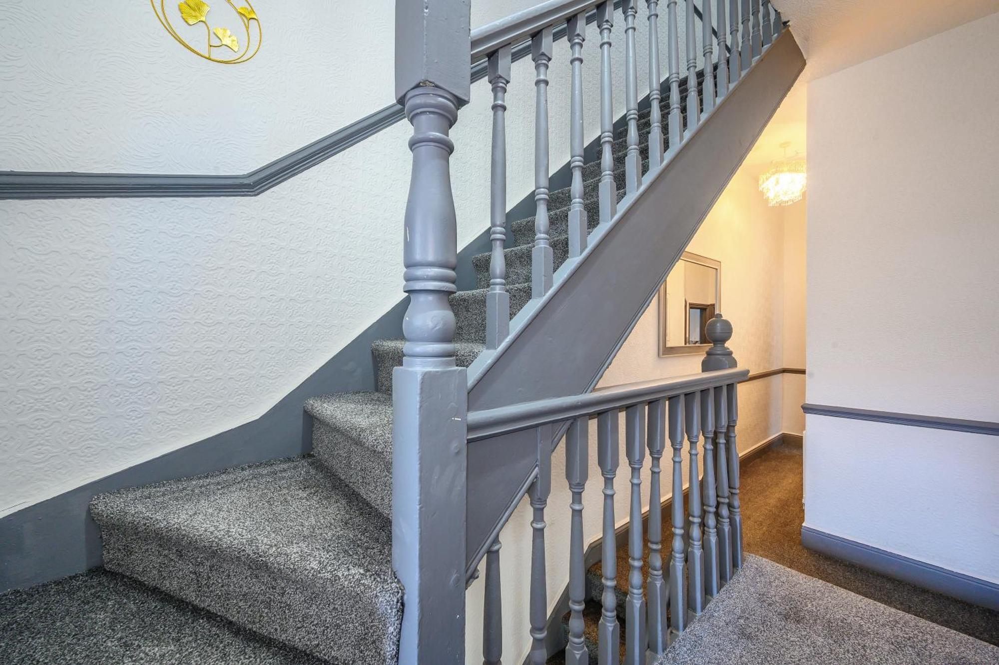 -Rf7H- For Your Relaxed & Cosy Free Parking Leeds  Bagian luar foto